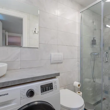 Leaf Song * بودابست