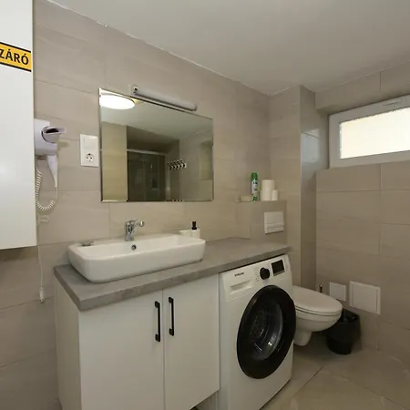 Leaf Song * 布达佩斯