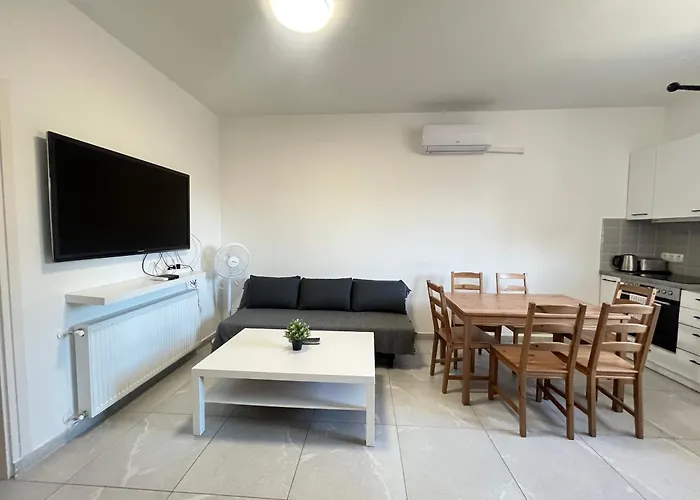 Leaf Song Apartman